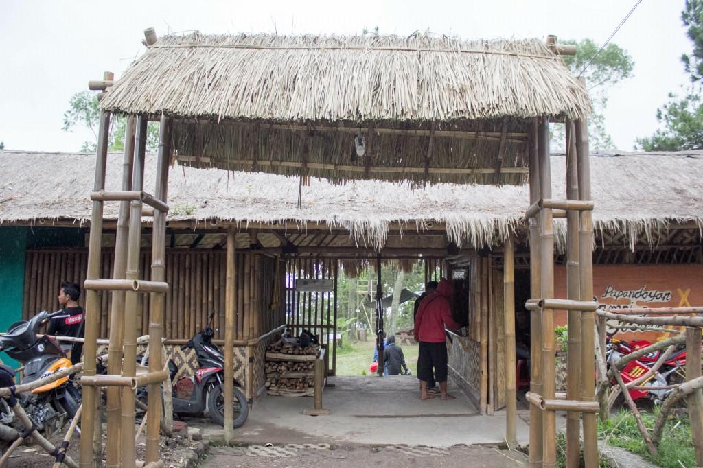 Papandayan Camping Ground Hotel Cileuleuy Exterior photo